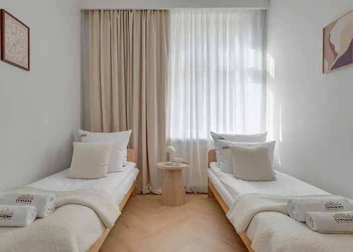 Helska By Downtown Apartment